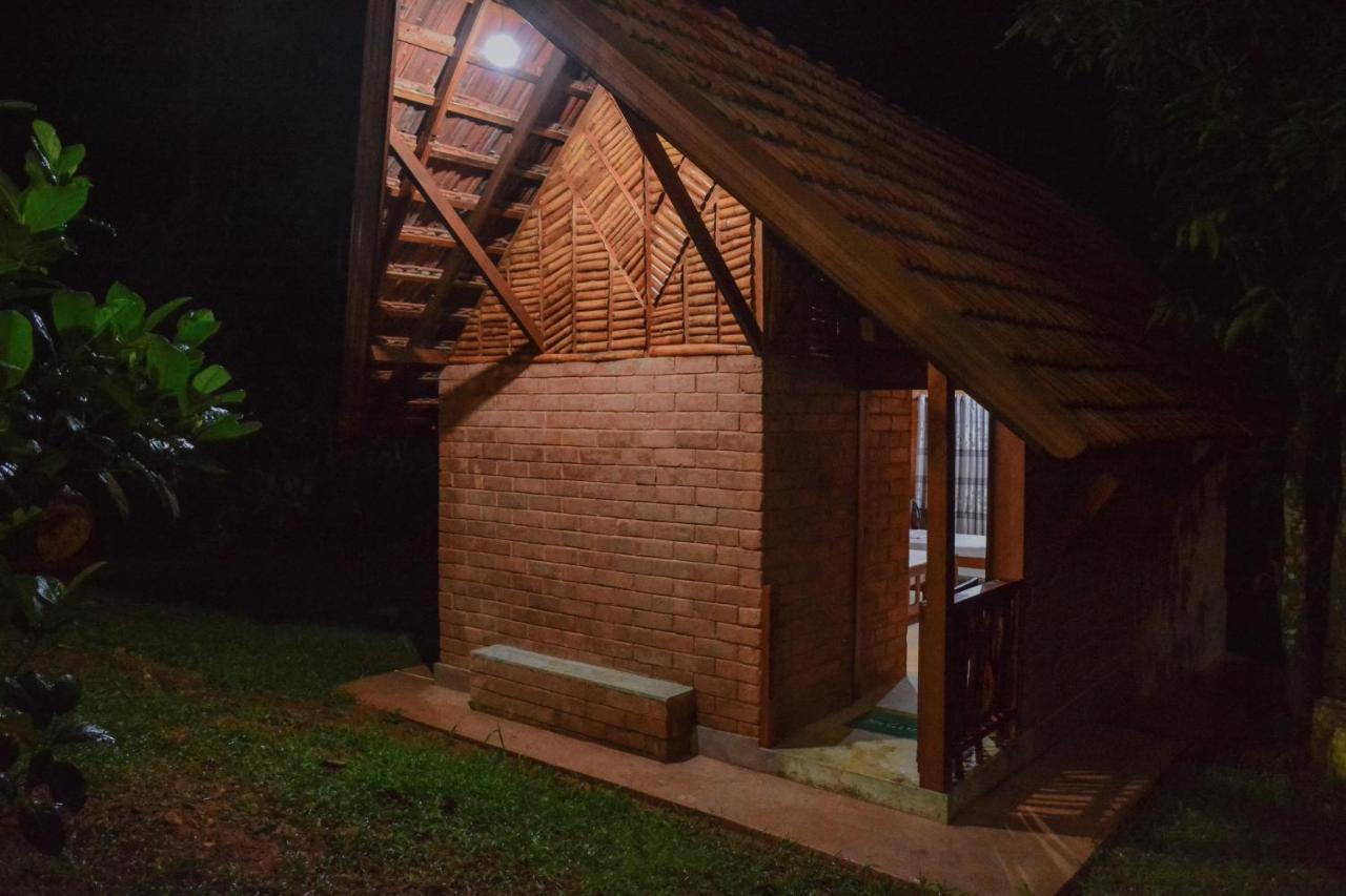 Cinnamon Village Sinharaja Deniyaya Exterior foto